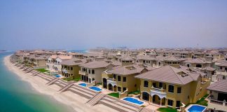 Single-family homes at the Palm Jumeirah, Dubai, UAE