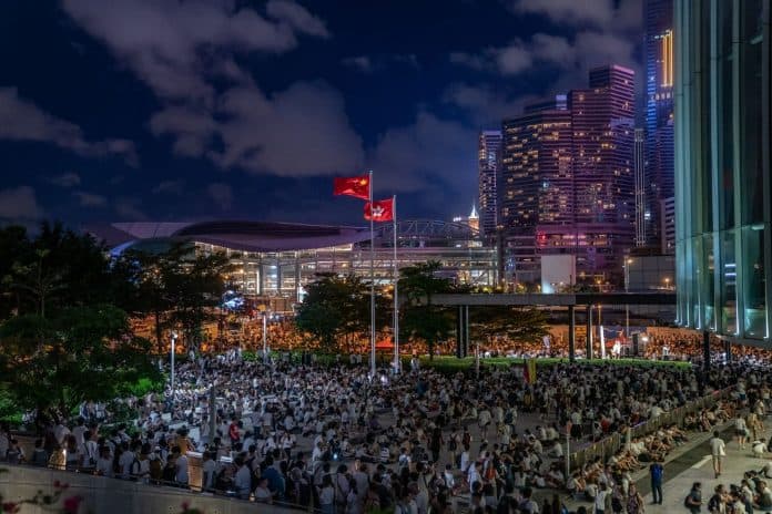 Hundreds of thousands in Hong Kong protest bill that would allow extraditions to China