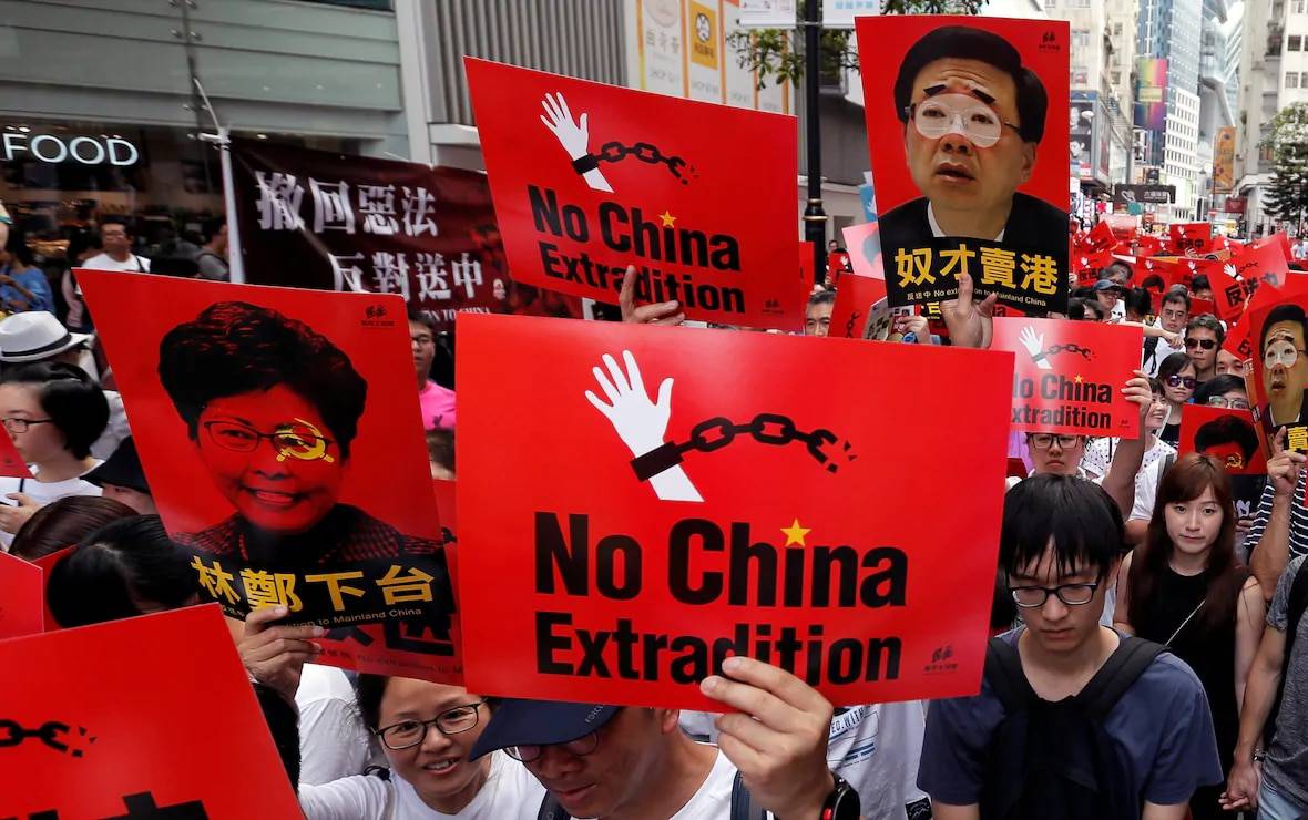 Thousands march in Hong Kong to protest China extradition bill