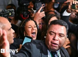 Chaos in Brazil Congress during push to cut Bolsonaro's sentence