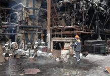 EU sends emergency generators to Ukraine as Russian strikes cut power for heating