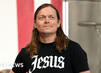 3 Doors Down lead singer Brad Arnold dies at 47