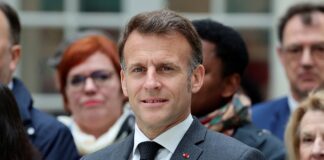 ‘Offline Day’: Emmanuel Macron promotes books and theatre as alternatives to screens