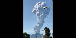 Indonesia volcano eruption kills three hikers on Mount Dukono