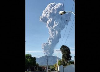 Indonesia volcano eruption kills three hikers on Mount Dukono