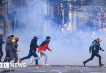 Anti-government demonstrators and police clash in Bolivia