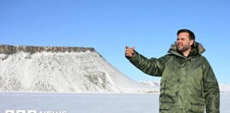 US in closely-guarded talks to open new bases in Greenland
