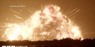 Moment Blue Origin rocket explodes during test in Florida