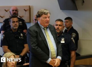 Serial killer who murdered eight women in Long Island town imprisoned for life