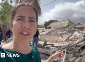Watch: BBC reports from La Guaira, one of Venezuela's worst-hit areas