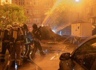 At least one killed in major airstrikes on Kyiv