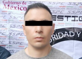Men disguised as police kill Ecuadorean drug lord's brother